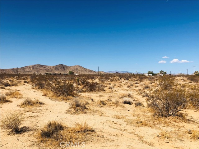 Detail Gallery Image 2 of 9 For 2 Napa Way, Landers,  CA 92285 - – Beds | – Baths