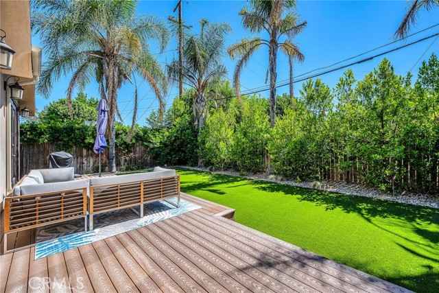 Detail Gallery Image 31 of 34 For 5948 Hesperia Ave, Encino,  CA 91316 - 3 Beds | 2/1 Baths