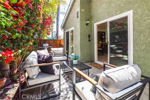 715 Oceanhill Drive, Huntington Beach CA: https://media.crmls.org/medias/da4e59af-5c82-4255-b446-145a13635ffc.jpg