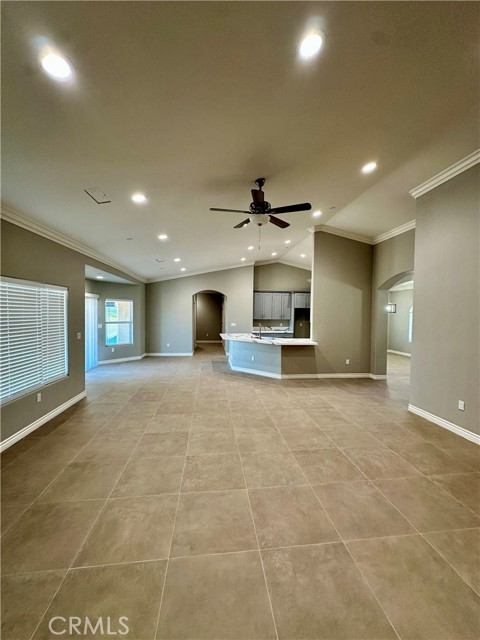 Detail Gallery Image 15 of 33 For 18255 Winnetka Rd, Apple Valley,  CA 92307 - 4 Beds | 3 Baths