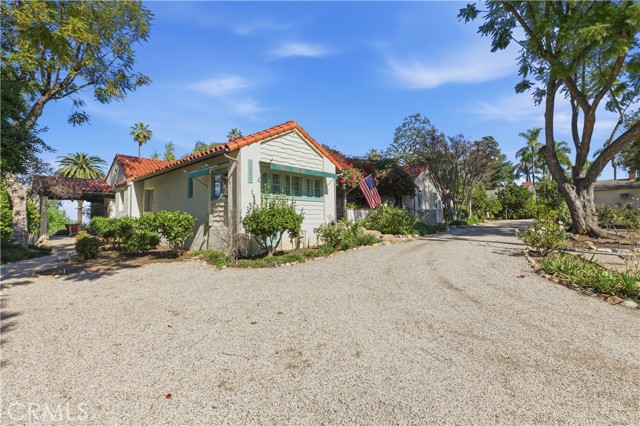 Detail Gallery Image 5 of 75 For 2855 Mcallister, Riverside,  CA 92503 - 5 Beds | 4 Baths