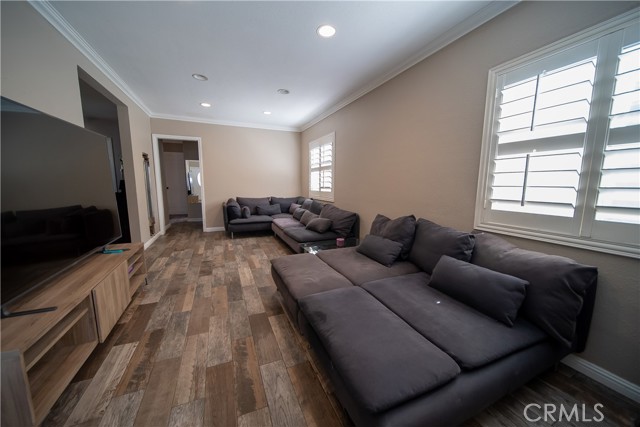 Detail Gallery Image 4 of 14 For 11408 Foster Rd, Norwalk,  CA 90650 - 3 Beds | 1 Baths