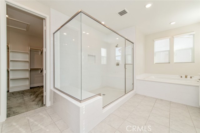 Detail Gallery Image 23 of 38 For 631 Cardona, Lake Forest,  CA 92630 - 5 Beds | 4 Baths