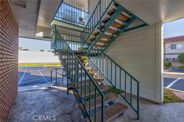 Image 24 of 52 For 16336 Whittier