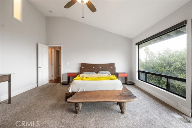 5088 San Jacinto Circle West, Fallbrook CA: https://media.crmls.org/medias/da5159a1-5c01-4cbd-85c5-09e3d6ace380.jpg