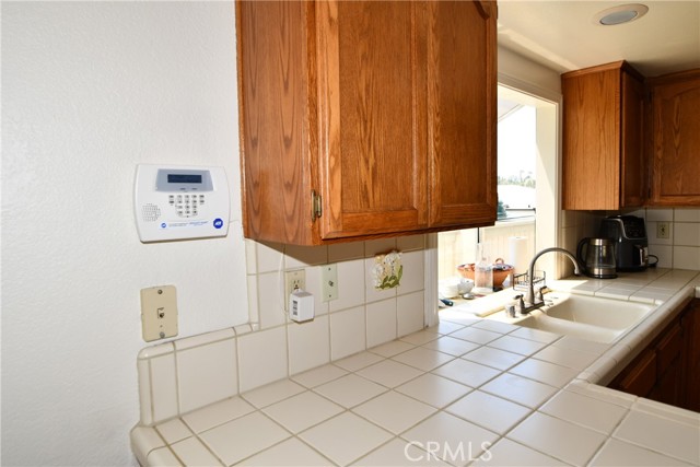 Detail Gallery Image 8 of 28 For 1920 Havemeyer Ln Unit B, Redondo Beach,  CA 90278 - 4 Beds | 2/1 Baths