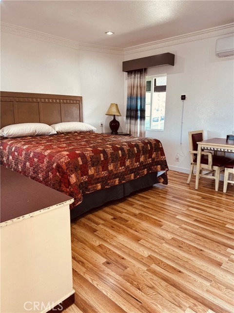 Image 7 of 22 For 5850 Olympic