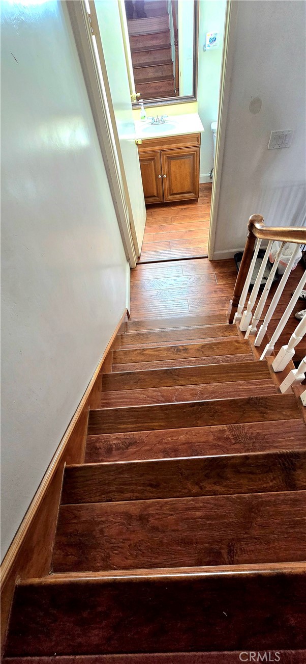 14287 Foothill Boulevard, Sylmar CA: https://media.crmls.org/medias/da530086-559e-4493-afb5-12fe47caec67.jpg