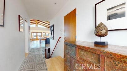 3205 Bayview Drive, Manhattan Beach CA: https://media.crmls.org/medias/da561fc5-0d48-4c84-93c1-749fc5674661.jpg