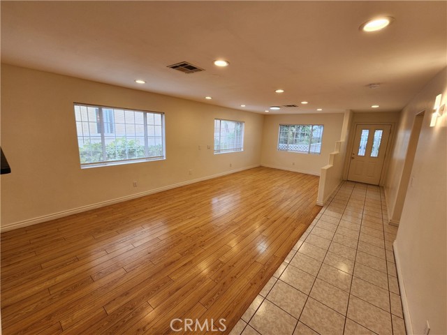 Front Image Thumbnail for CRIG26089660