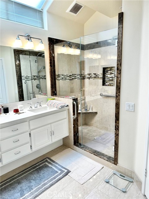 Detail Gallery Image 6 of 16 For 21422 Canaria, Mission Viejo,  CA 92692 - 2 Beds | 2/1 Baths