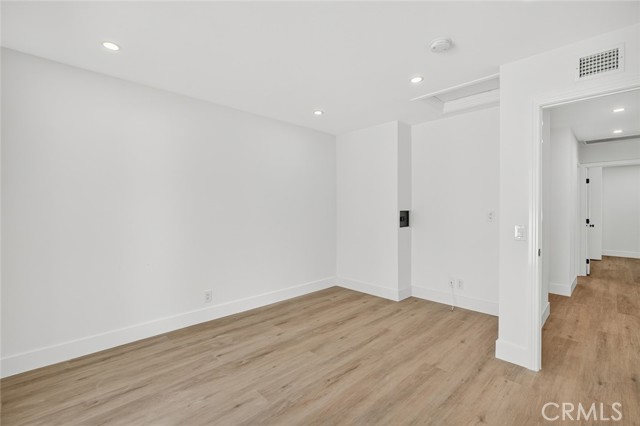 Detail Gallery Image 10 of 28 For 2257 Glastonbury, Westlake Village,  CA 91361 - 4 Beds | 2 Baths