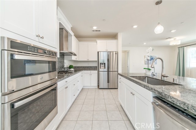 Detail Gallery Image 8 of 50 For 4522 S Afton Privado, Ontario,  CA 91761 - 2 Beds | 2 Baths