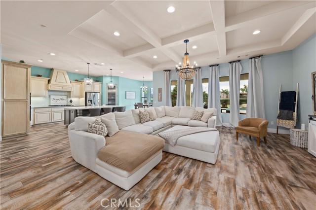 15521 Georges Letour Avenue, Bakersfield CA: https://media.crmls.org/medias/da5b7785-db44-452d-b41d-1b852aa203ad.jpg