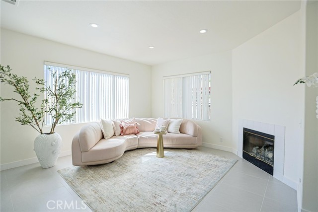 Detail Gallery Image 11 of 49 For 12892 Abbey Rd, Garden Grove,  CA 92843 - 4 Beds | 2/1 Baths