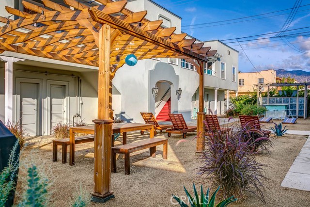 Detail Gallery Image 2 of 17 For 107 N Columbus Ave a,  Glendale,  CA 91203 - 0 Beds | 1 Baths