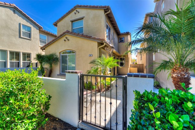 Detail Gallery Image 2 of 42 For 20 Snapdragon St, Ladera Ranch,  CA 92694 - 3 Beds | 2/1 Baths