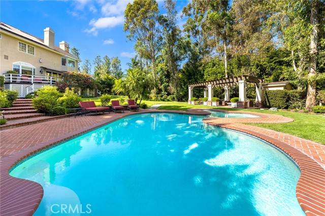 3248 Giant Forest, Chino Hills CA: https://media.crmls.org/medias/da5e70e1-4d51-4e2f-a2ff-cc3dd395f209.jpg