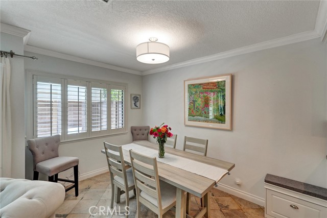 1180 Strawberry Lane, Glendora CA: https://media.crmls.org/medias/da5eabc5-88e1-475b-abba-e59e0c937b7a.jpg