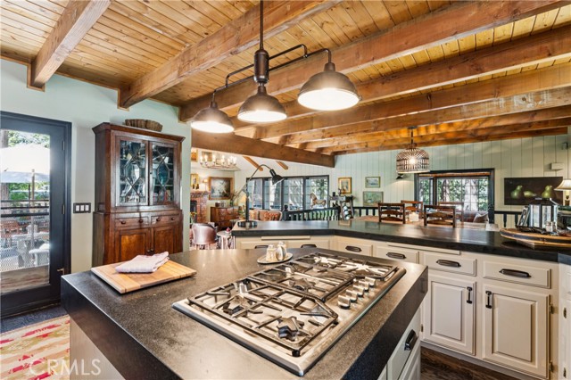 27403 Pinewood, Lake Arrowhead, CA 92317