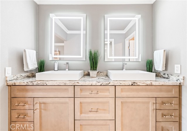 Detail Gallery Image 4 of 27 For 17294 Citron, Irvine,  CA 92612 - 2 Beds | 2 Baths