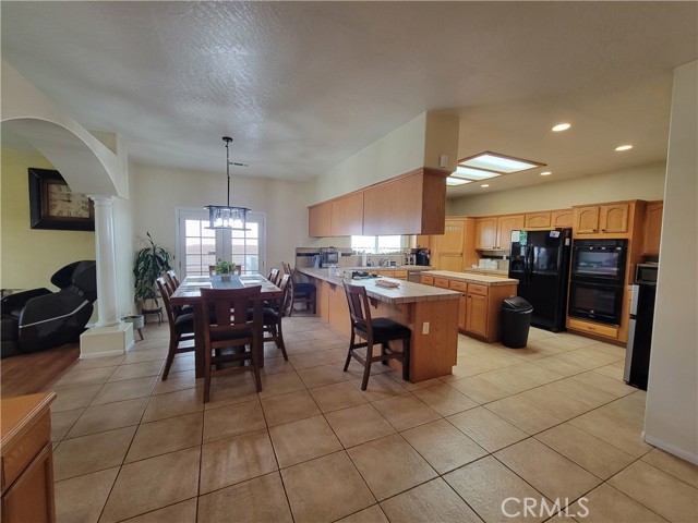 7022 Rio Vista, Hesperia CA: https://media.crmls.org/medias/da621ce2-ceac-431a-9991-77d029f63a2f.jpg