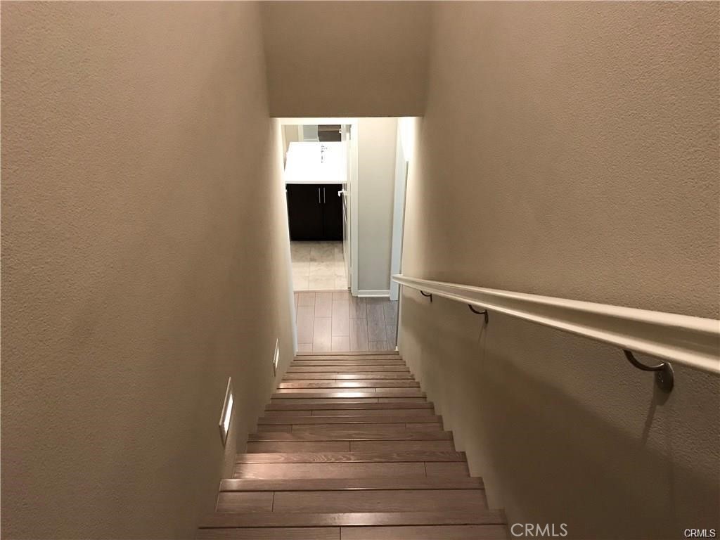 https://media.crmls.org/medias/da62d8f4-355f-414f-8a6e-1fa3e2305d29.jpg?preset=X-Large