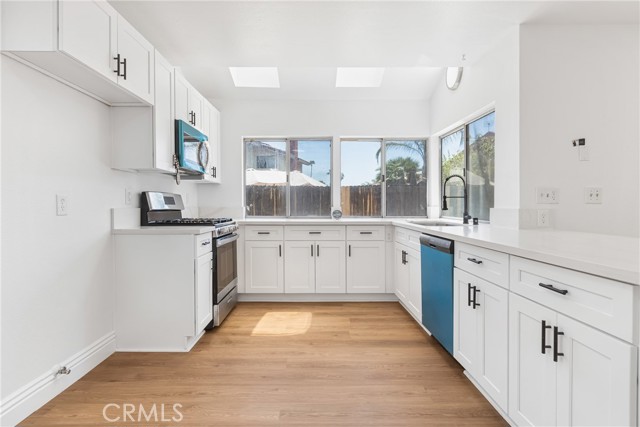 Detail Gallery Image 7 of 20 For 11922 Wild Flax Ln, Moreno Valley,  CA 92557 - 3 Beds | 2/1 Baths