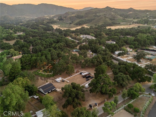 Detail Gallery Image 3 of 35 For 26933 Sand Canyon Rd, Canyon Country,  CA 91387 - 6 Beds | 7/2 Baths
