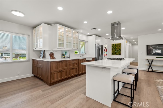 2116 E Thackery Street, West Covina CA: https://media.crmls.org/medias/da6369a9-cb5f-486f-a2eb-05b51df34e6f.jpg