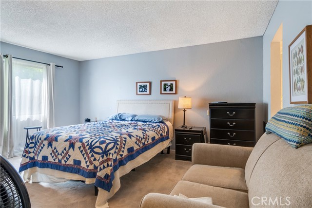 242 E Fern Avenue, Redlands CA: https://media.crmls.org/medias/da638f1b-0983-4aa9-84ed-123273756776.jpg