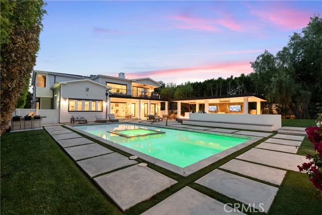 17528 Jayden Lane, Encino CA: https://media.crmls.org/medias/da63a86a-fd21-4200-9f92-c61a5e76647d.jpg