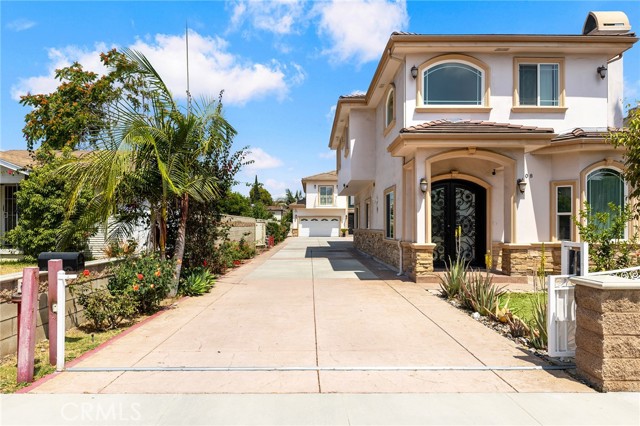 608 N Huntington Avenue, Monterey Park CA: https://media.crmls.org/medias/da63eb8e-82d1-4950-9506-fa59fa367b05.jpg