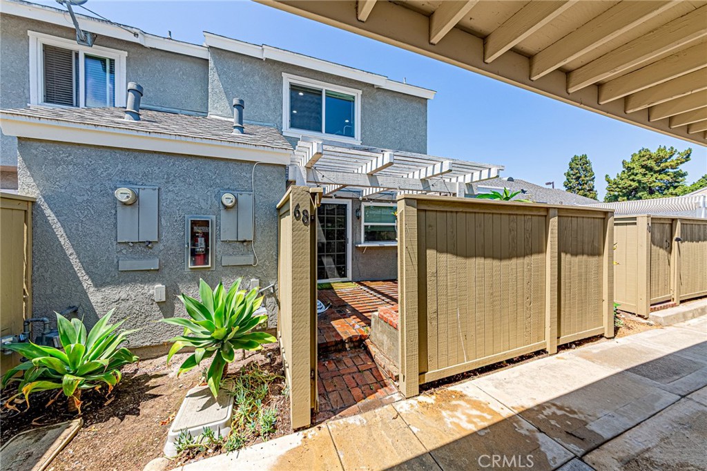 Da644434 3479 49f3 838e B98bb12d77b7