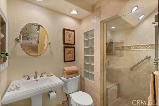 Detail Gallery Image 11 of 12 For 12 Tobago, Laguna Niguel,  CA 92677 - 3 Beds | 3 Baths