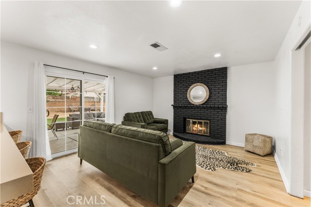 Detail Gallery Image 12 of 47 For 3300 W Avenue J3, Lancaster,  CA 93536 - 4 Beds | 3 Baths