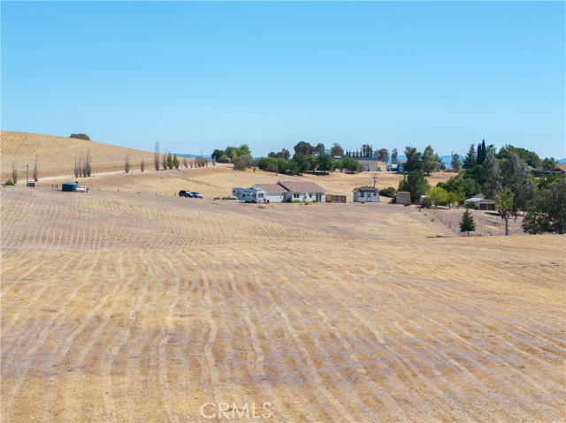 1875 Rancho Lomas Way, San Miguel CA: https://media.crmls.org/medias/da66153c-317a-4a49-a27e-4c3e5cdbb342.jpg