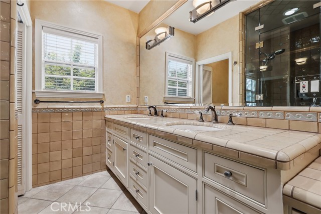 Detail Gallery Image 12 of 24 For 500 3rd, Manhattan Beach,  CA 90266 - 4 Beds | 5/2 Baths