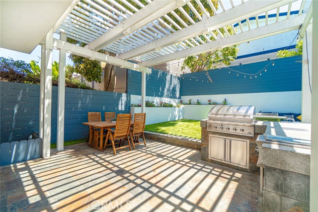 Detail Gallery Image 40 of 45 For 1742 Dixon St, Redondo Beach,  CA 90278 - 3 Beds | 2 Baths