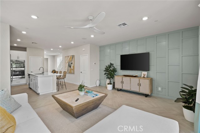 Detail Gallery Image 13 of 33 For 2571 E Pheasant Way, Ontario,  CA 91761 - 4 Beds | 2/1 Baths