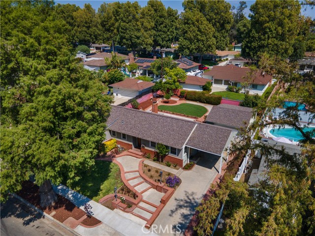 Image 3 of 34 For 8150 Ocean View Avenue
