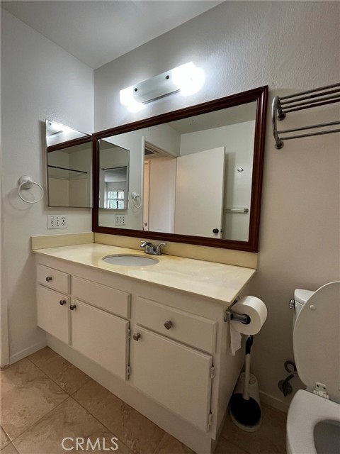 Detail Gallery Image 14 of 19 For 25 Orange Blossom #61,  Irvine,  CA 92618 - 2 Beds | 1 Baths