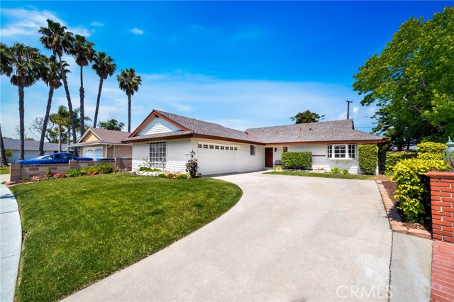 15372 Shasta Lane, Huntington Beach CA: https://media.crmls.org/medias/da6a9728-9974-4f35-8cae-1921a6da6f0b.jpg