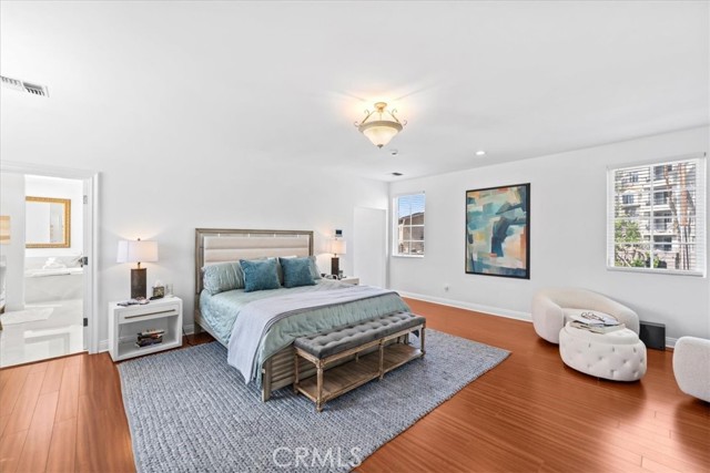 Detail Gallery Image 21 of 54 For 1020 Harbor Crossing, Marina Del Rey,  CA 90292 - 4 Beds | 4/1 Baths