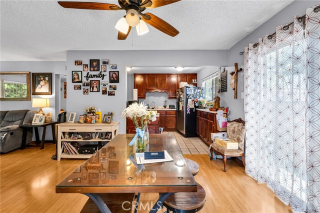 2660 Newell Street, County - Los Angeles CA: https://media.crmls.org/medias/da6c54d2-7c1b-421f-96f6-23f104349b0a.jpg