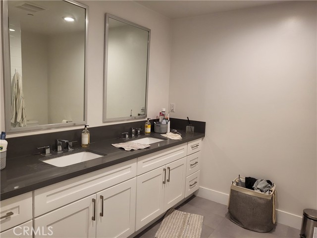 Detail Gallery Image 14 of 28 For 1101 S Harvard Bld #209,  Los Angeles,  CA 90006 - 2 Beds | 2 Baths