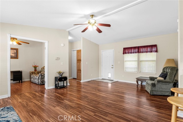 Detail Gallery Image 4 of 37 For 427 Summerwood Pkwy, Oroville,  CA 95966 - 3 Beds | 2 Baths