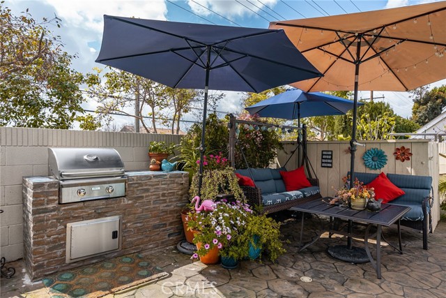 Built-in Natural Gas BBQ