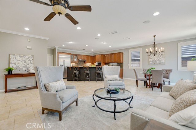 Detail Gallery Image 19 of 75 For 303 Sunburst Ln, Corona,  CA 92879 - 6 Beds | 4/2 Baths