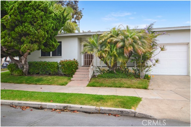 1314 Palm Avenue, Huntington Beach CA: https://media.crmls.org/medias/da6f20de-94fe-4aeb-ab6e-cafac894e25f.jpg